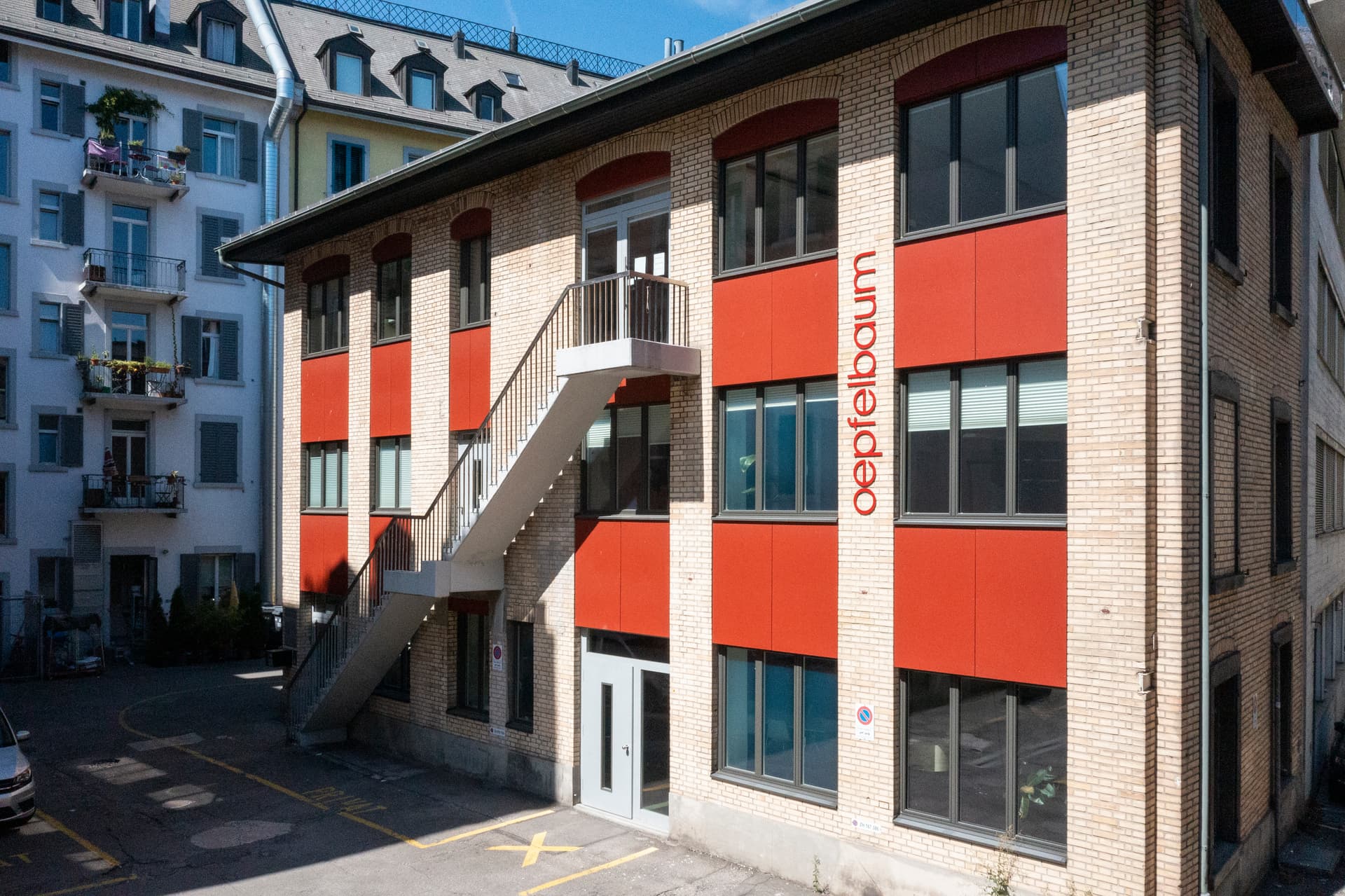Oepfelbaum Gebäude